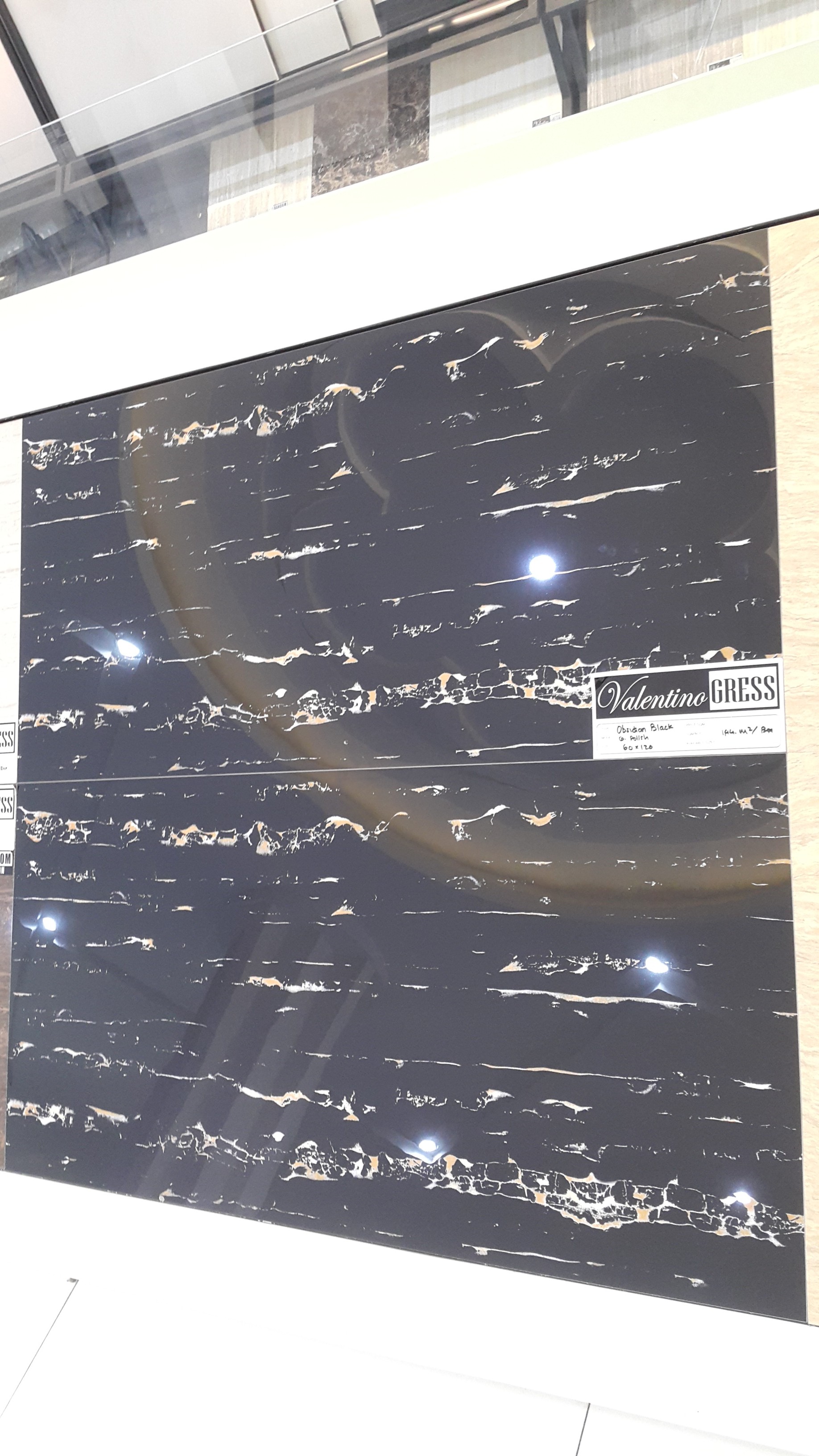 VALENTINO GRESS Valentino Gress Obsidian Black 60x60 - 3